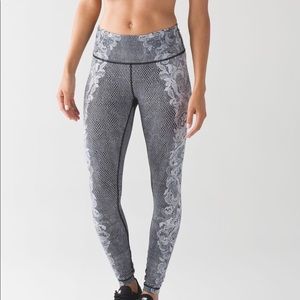 NWT! SPEED WUNDER TIGHTS. SE. .Nulux. Size 6